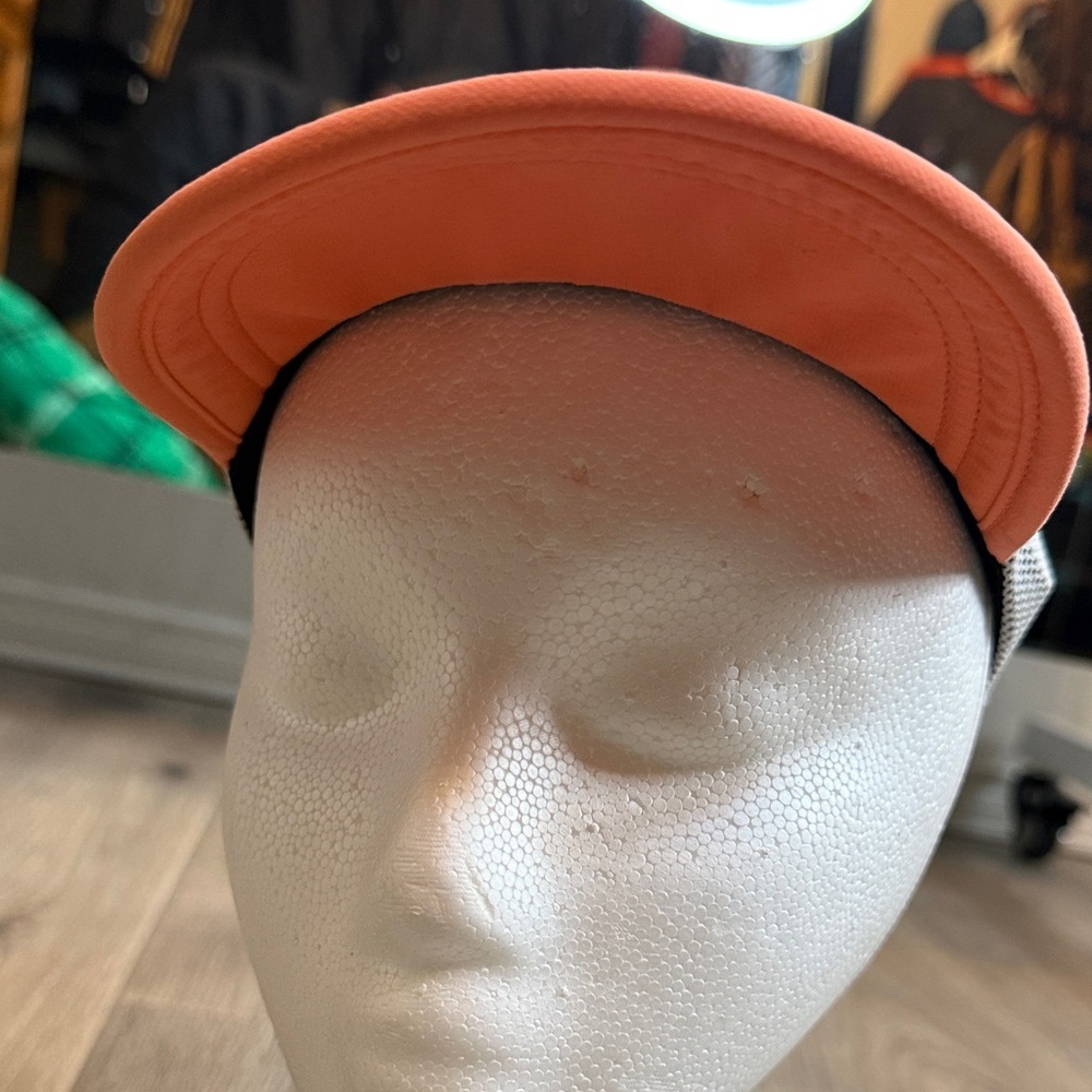 Speedo Kids Vibrant Orange and White Hat - Picture 4 of 8